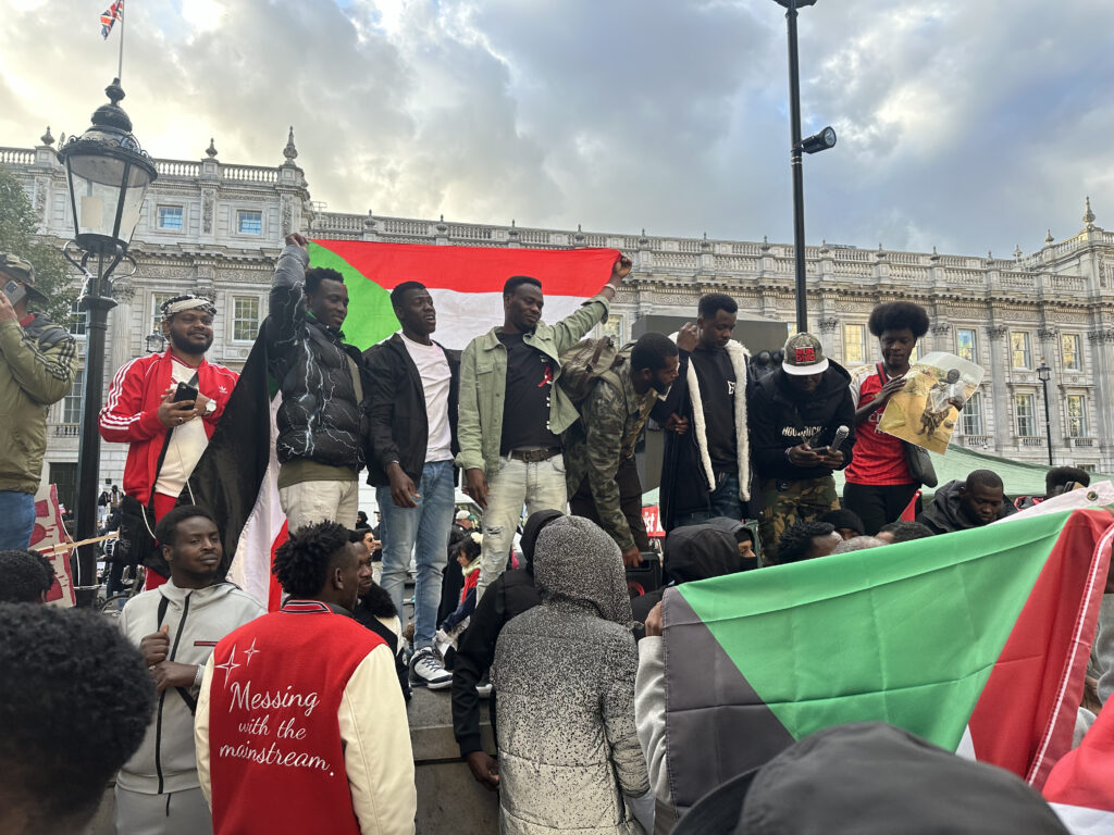 مظاهرات لندنن - ١٤ - اكتوبر ٢٠٢٣ - مجلة يا شباب الالكترونية السودانية