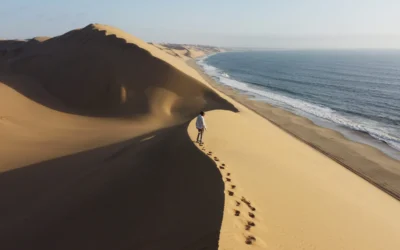 بين رماال الصحراء واموااج البحر
