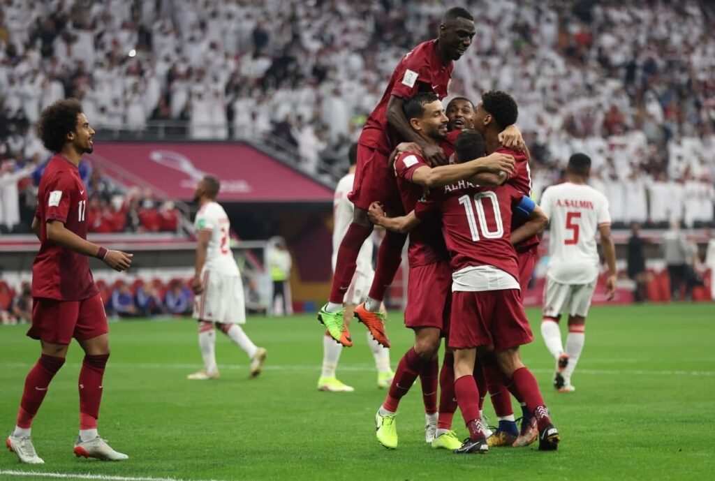 قطر تحلق نحو المونديال