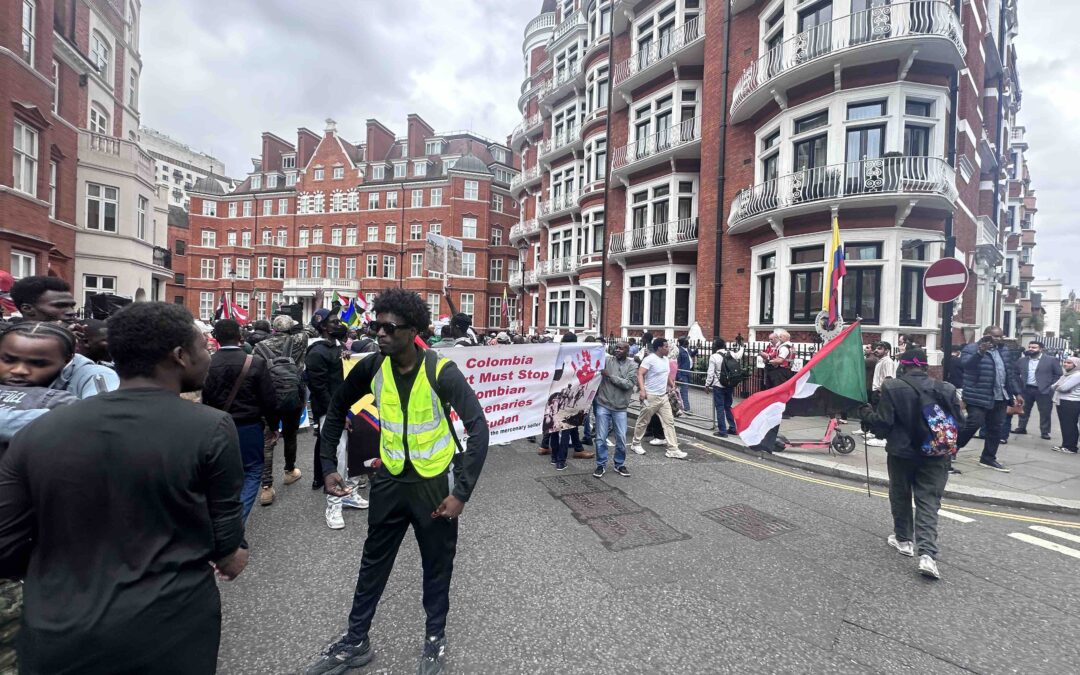 المرتزقة الكولومبيون في السودان: خيوط الحرب والمال والسياسة تجتمع في بريطانيا